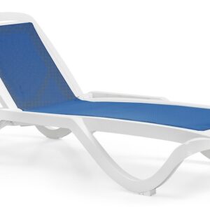 Tumbona CARIHUELA, apilable, polipropileno blanco, textilene azul